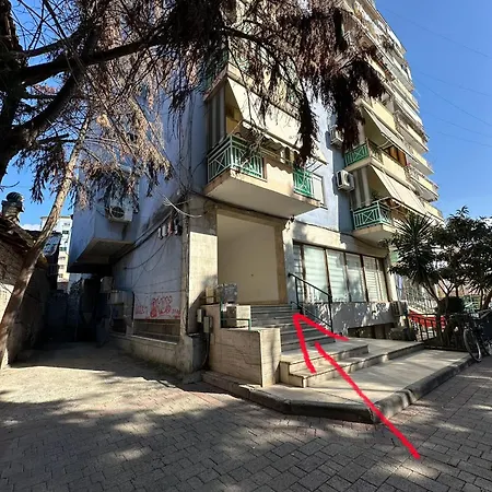 Town Square 5 Апартаменты Тирана
